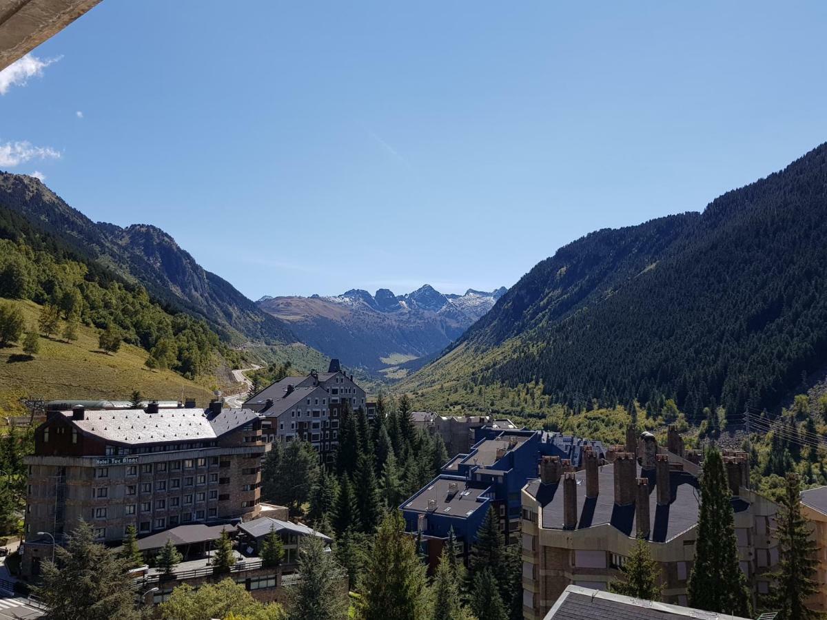 Apartamentos Multibaqueira Baqueira Beret Exteriör bild